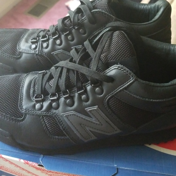 new balance h710 black